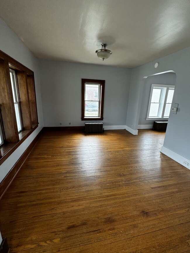 Building Photo - 439 Eagle School Rd