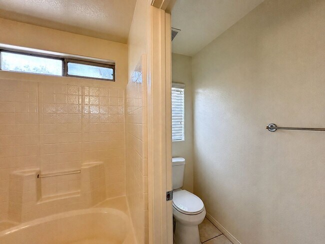 Building Photo - 261 Dizzy Petunia Ct