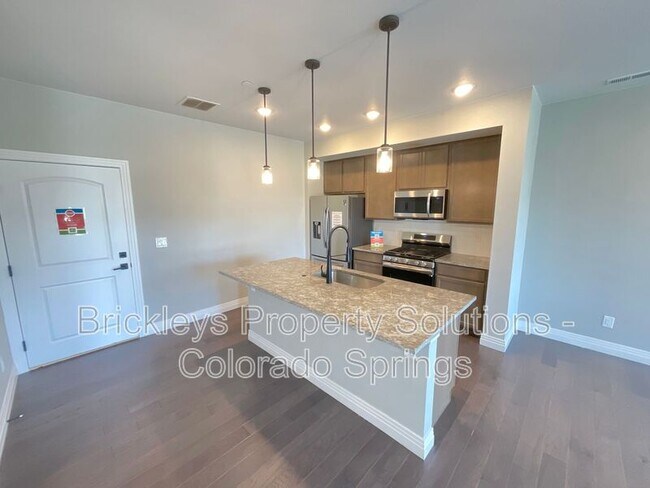 Building Photo - 1721 Rose Quartz Heights