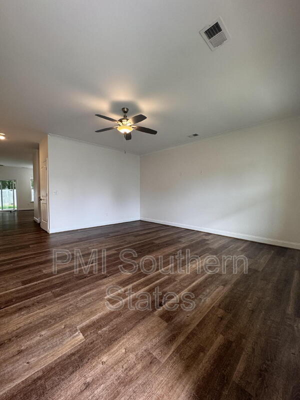 Building Photo - 6 Solis Ct