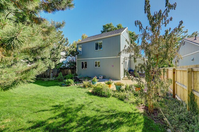 Building Photo - 12737 W Aqueduct Dr