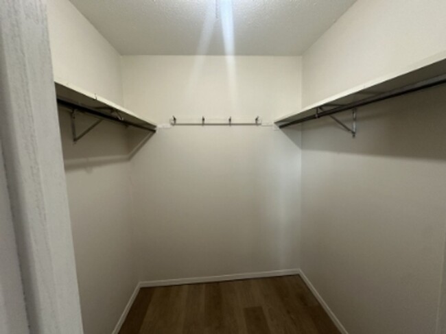 Building Photo - 2518 Leeper Dr