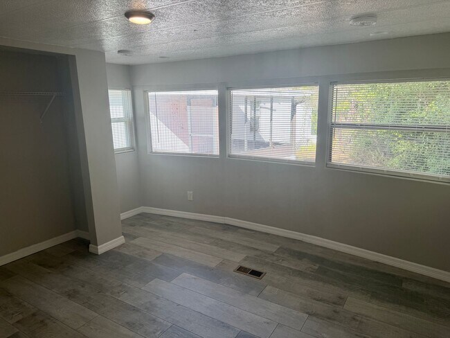 Building Photo - 7213 Harney Rd