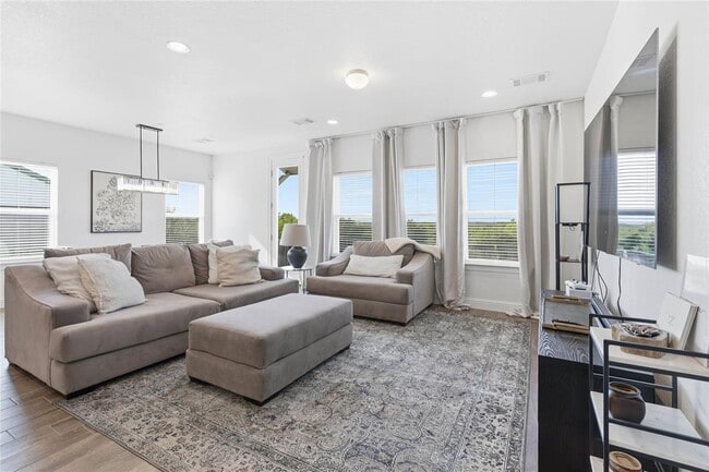 Building Photo - 11320 Comano Dr