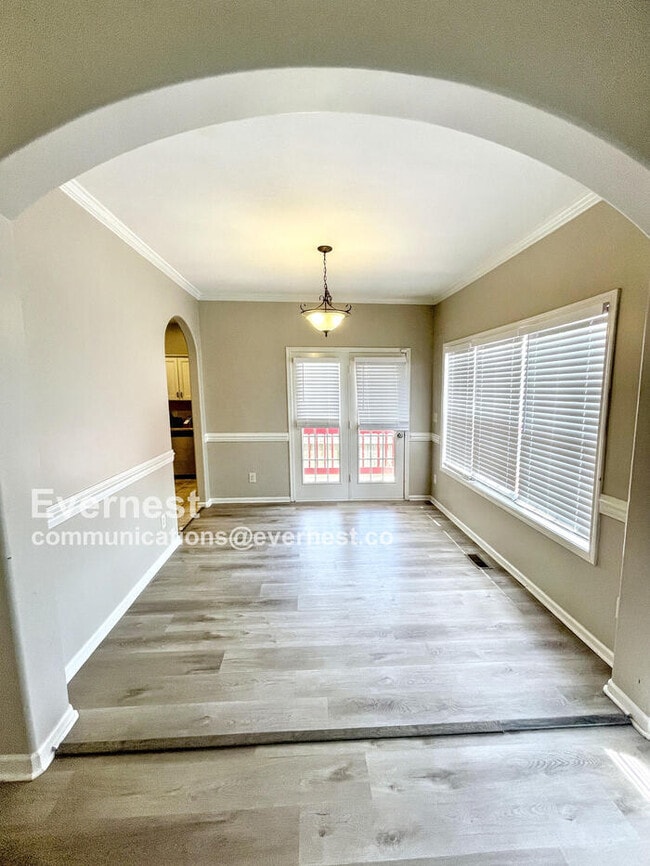 Building Photo - 1153 Chinook Cir