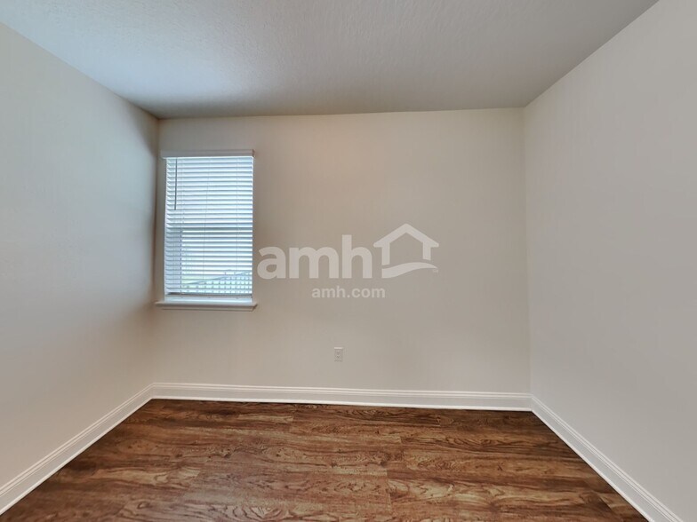 Building Photo - 2993 Hill Valley Ln