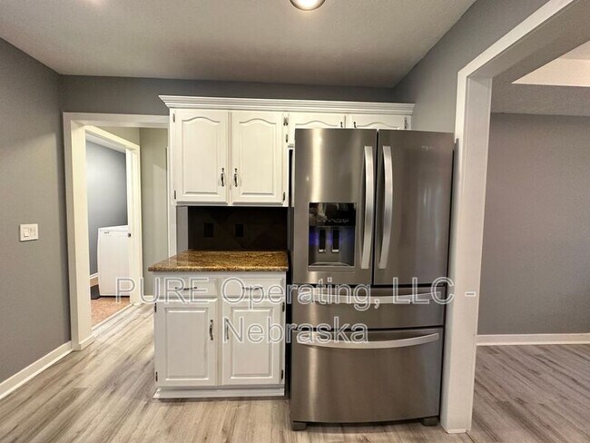 Building Photo - 4909 N 142nd St