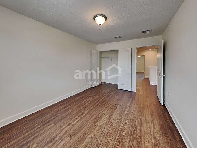 Building Photo - 5795 Hampton Creek Rd