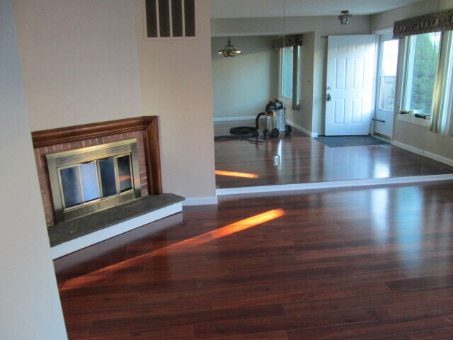 LIVING ROOM - 430 Thoreau St