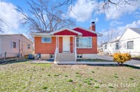 Building Photo - 725 2nd St