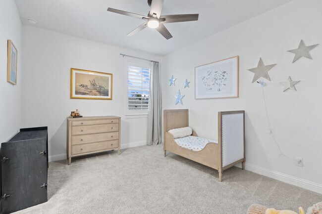 Building Photo - 902 Falcon Hollow Ln