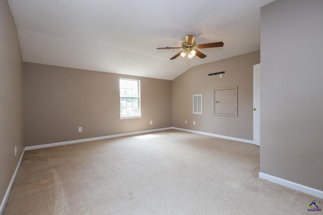 Building Photo - 103 Lions Gate