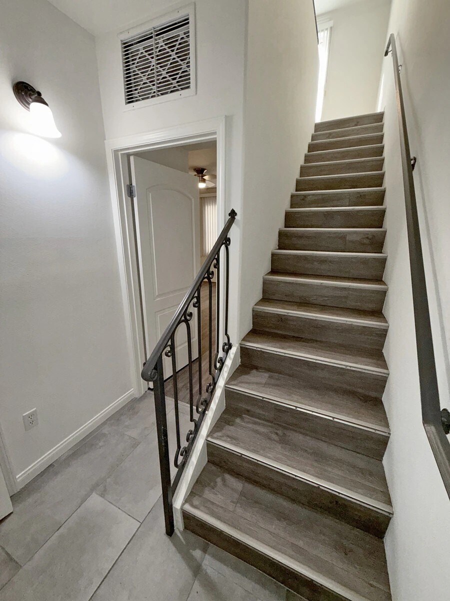 Building Photo - 4638 Sepulveda Blvd