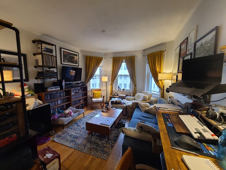 Building Photo - 311 Allston St