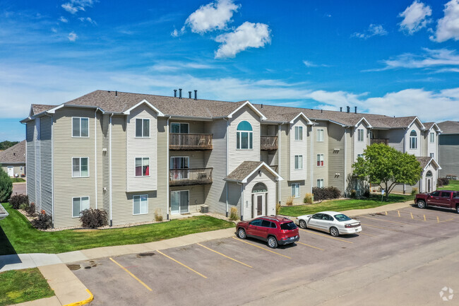 Building Photo - The Arbors