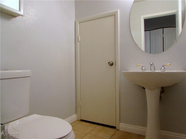 Building Photo - 2185 Polynesia Cir