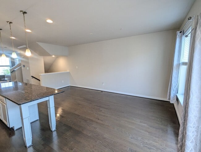 Building Photo - 1129 Lawler Dr