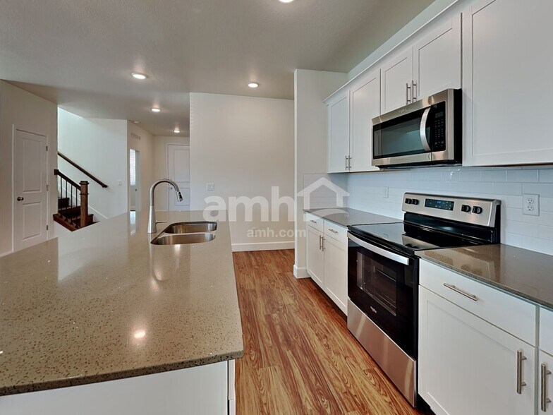 Building Photo - 2705 W 3290 S