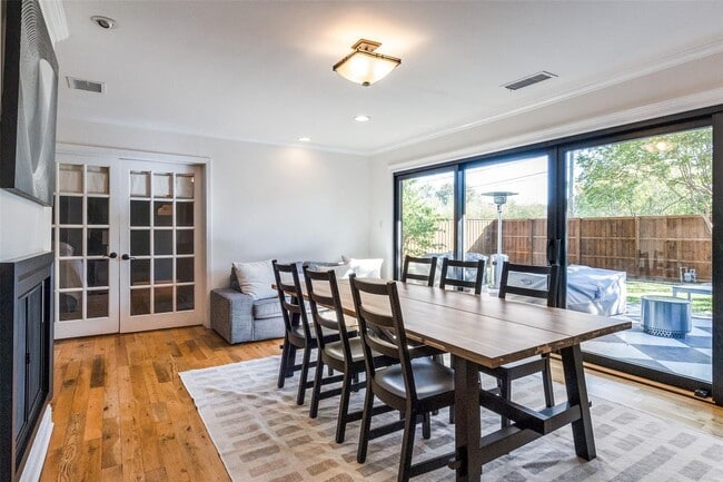 Building Photo - 7350 Fieldgate Dr