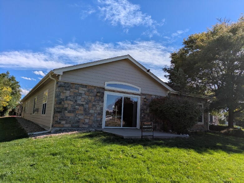 Primary Photo - 1591 Roseanna Dr