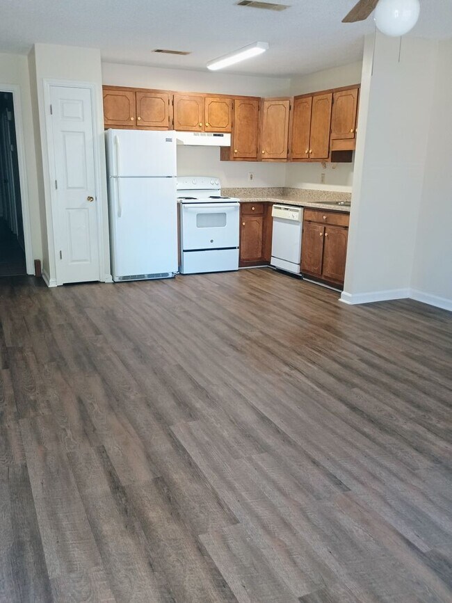 Building Photo - Friar Tuck Lane, 2214-A