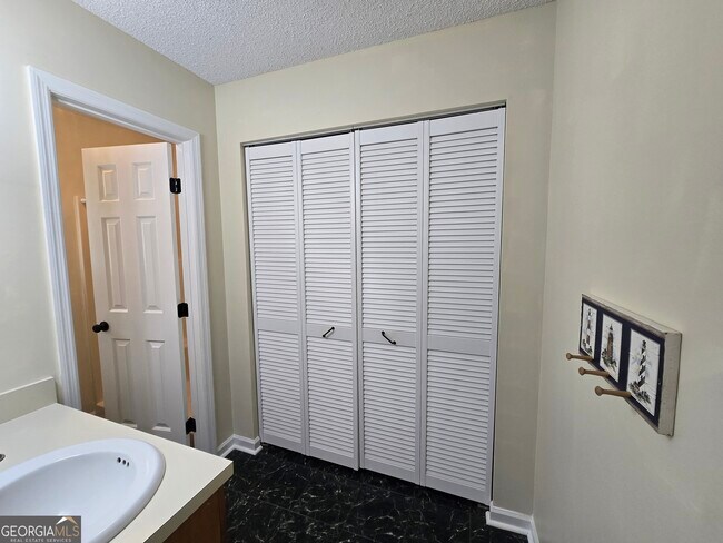 Building Photo - 106 Egret Ct