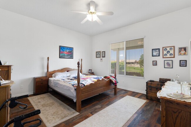 Building Photo - Beautiful Golf Course Home in Solera at Apple Valley (55+ Community)