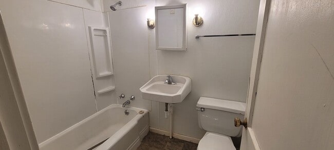 Building Photo - 405 Mississippi Ave NW