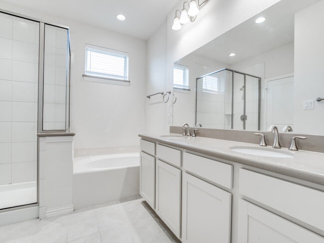 Building Photo - 17751 Shumard Oak Dr