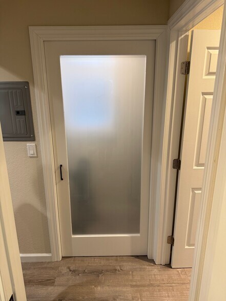 Building Photo - 779 Hamilton Dr