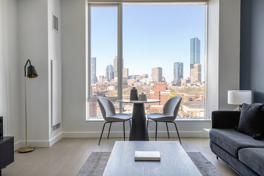 Building Photo - 390 Harrison Ave