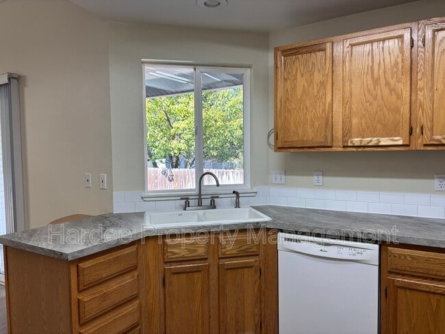 Building Photo - 1422 Allante Pl