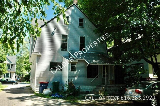 Building Photo - 145 Fuller Ave SE