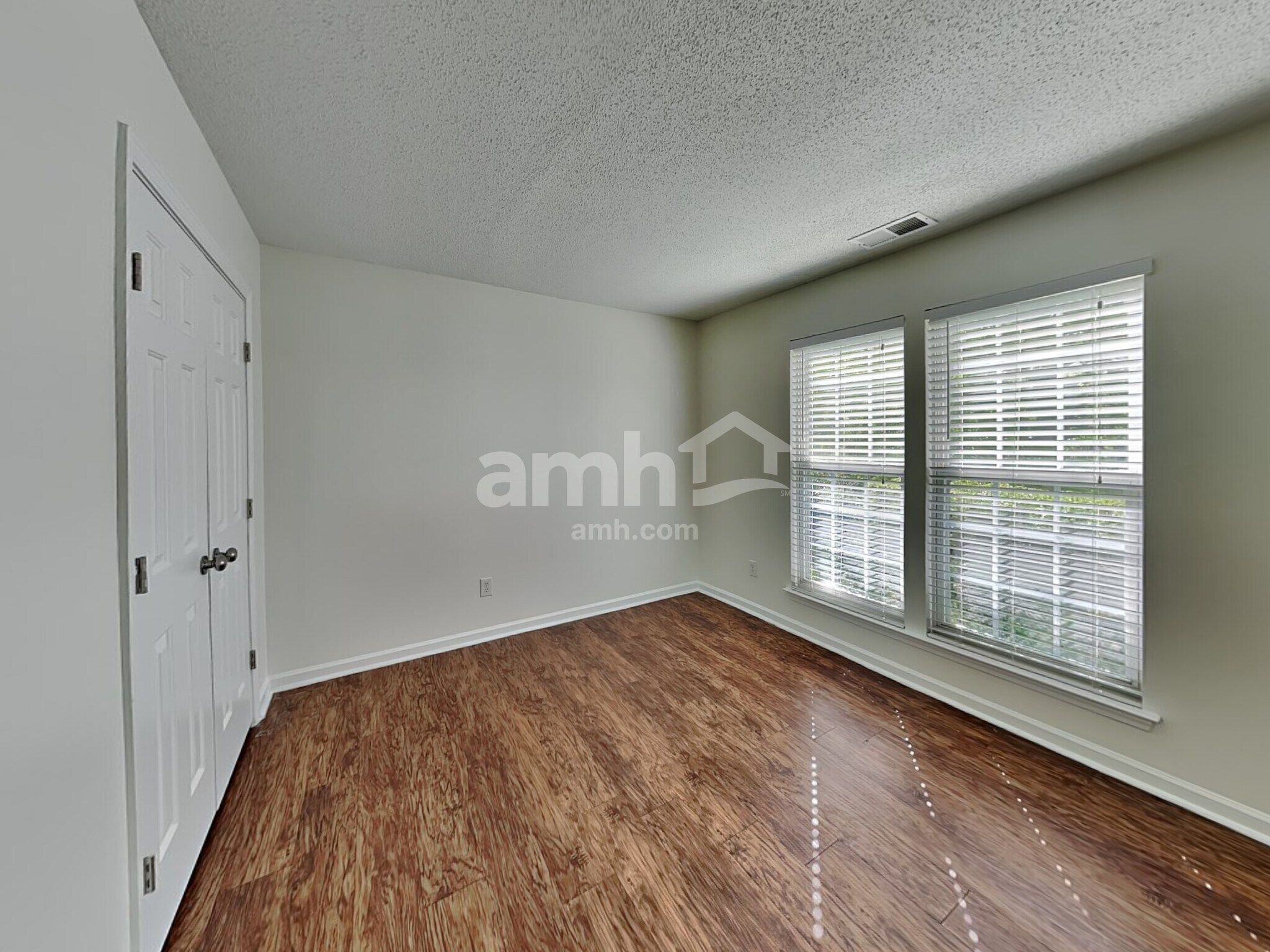 Building Photo - 2612 Bricker Dr