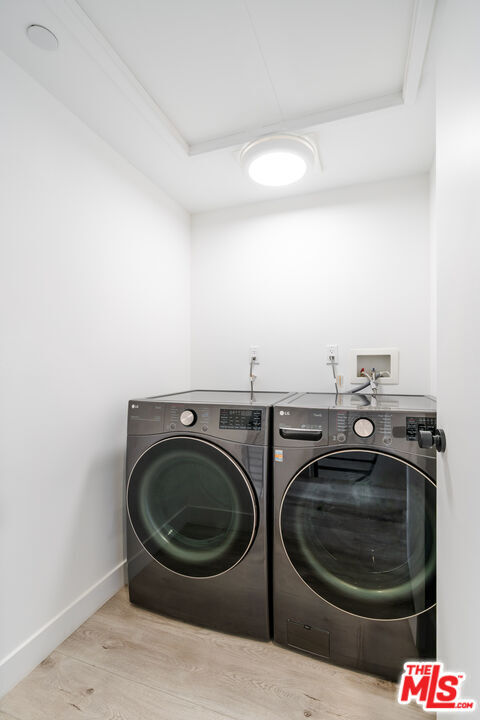 Building Photo - 4912 S Centinela Ave