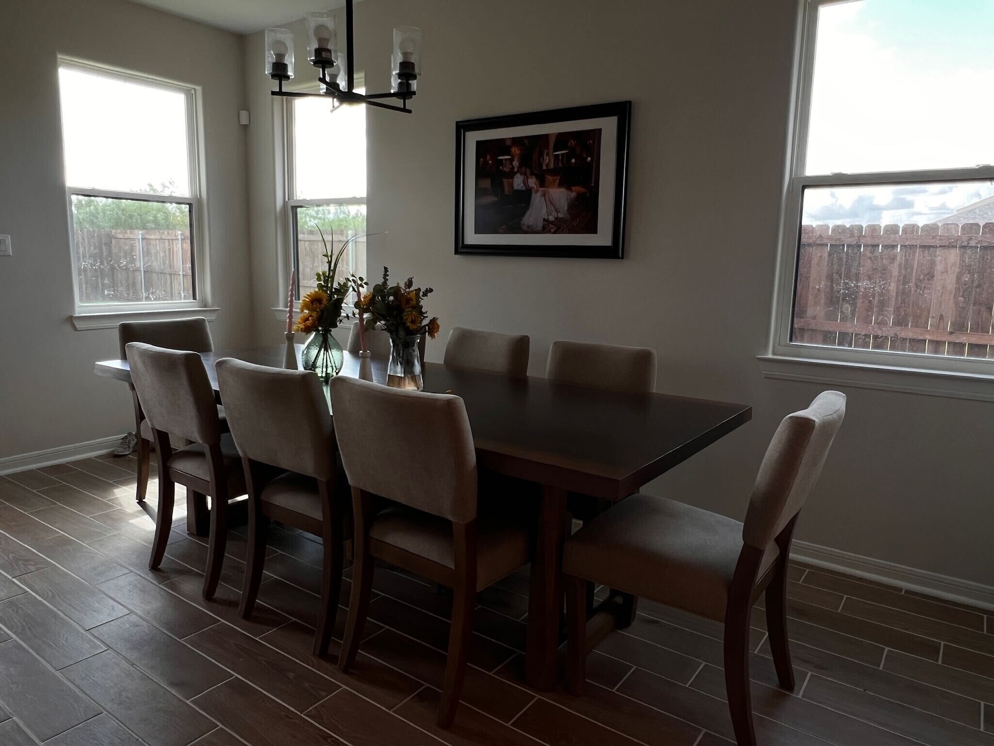 Building Photo - 2256 Grove Ln