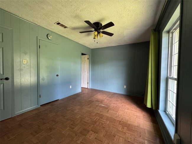 Building Photo - 624 Morrison Dr