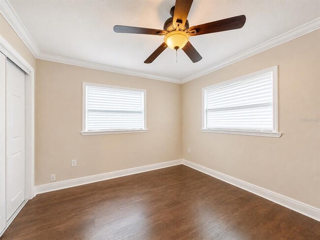Building Photo - 3415 Grv St Cir