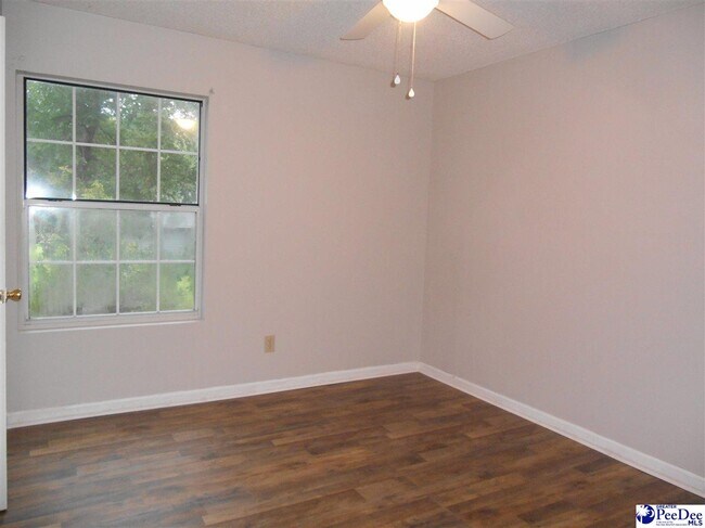 Building Photo - 711 Coventry Ln