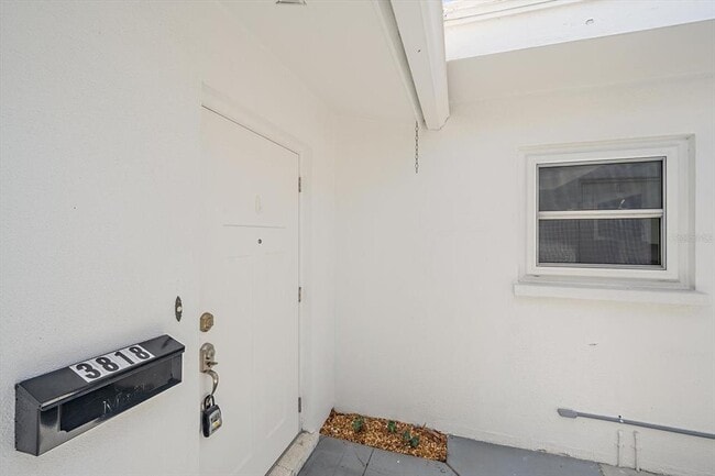 Building Photo - 3818 Roxane Blvd