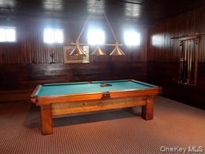 Building Photo - 352 Carroll Close