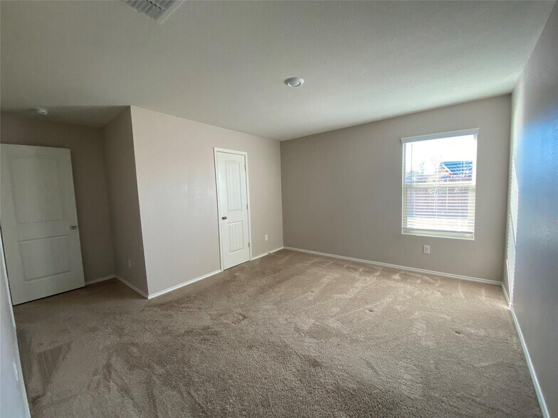 Building Photo - 755 Mulberry Dr