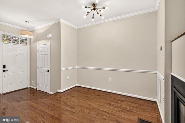 Building Photo - 6126 Madison Crest Ct