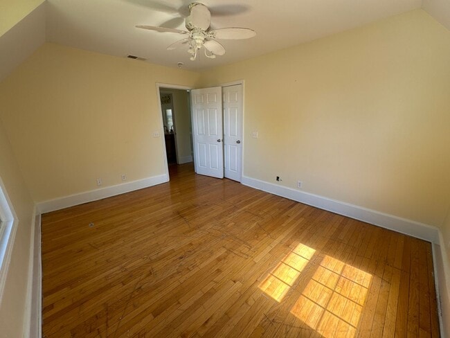 Building Photo - Paducah City Home
