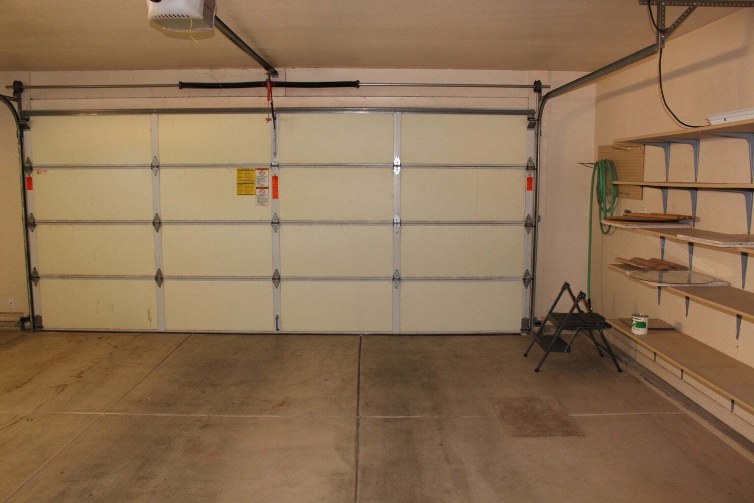 Building Photo - 210 N Mall Dr