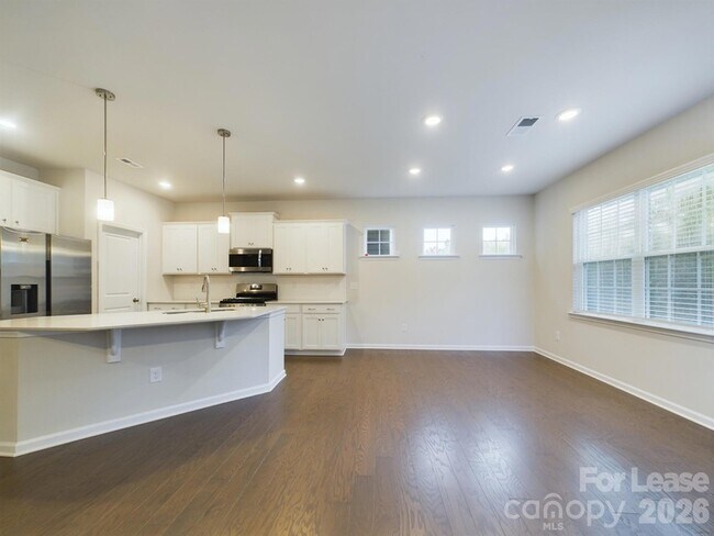 Building Photo - 3040 Whipcord Dr