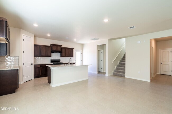 Building Photo - 11472 Van Nuys Dr