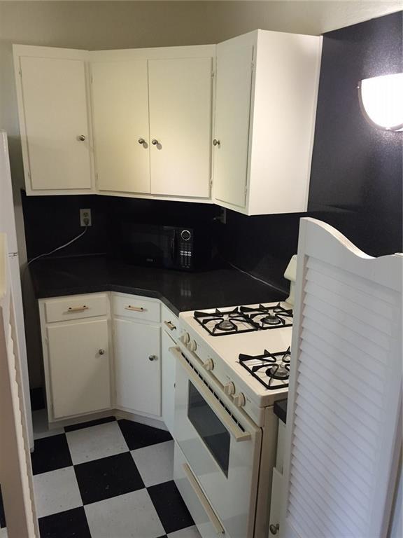 Building Photo - 1507 Pease Rd