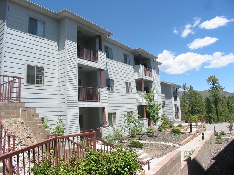 Building Photo - Canyon Village Los Alamos