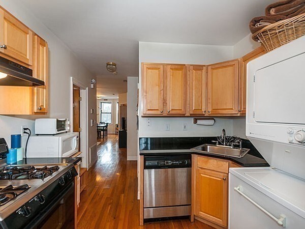 Building Photo - 43 Thorndike St